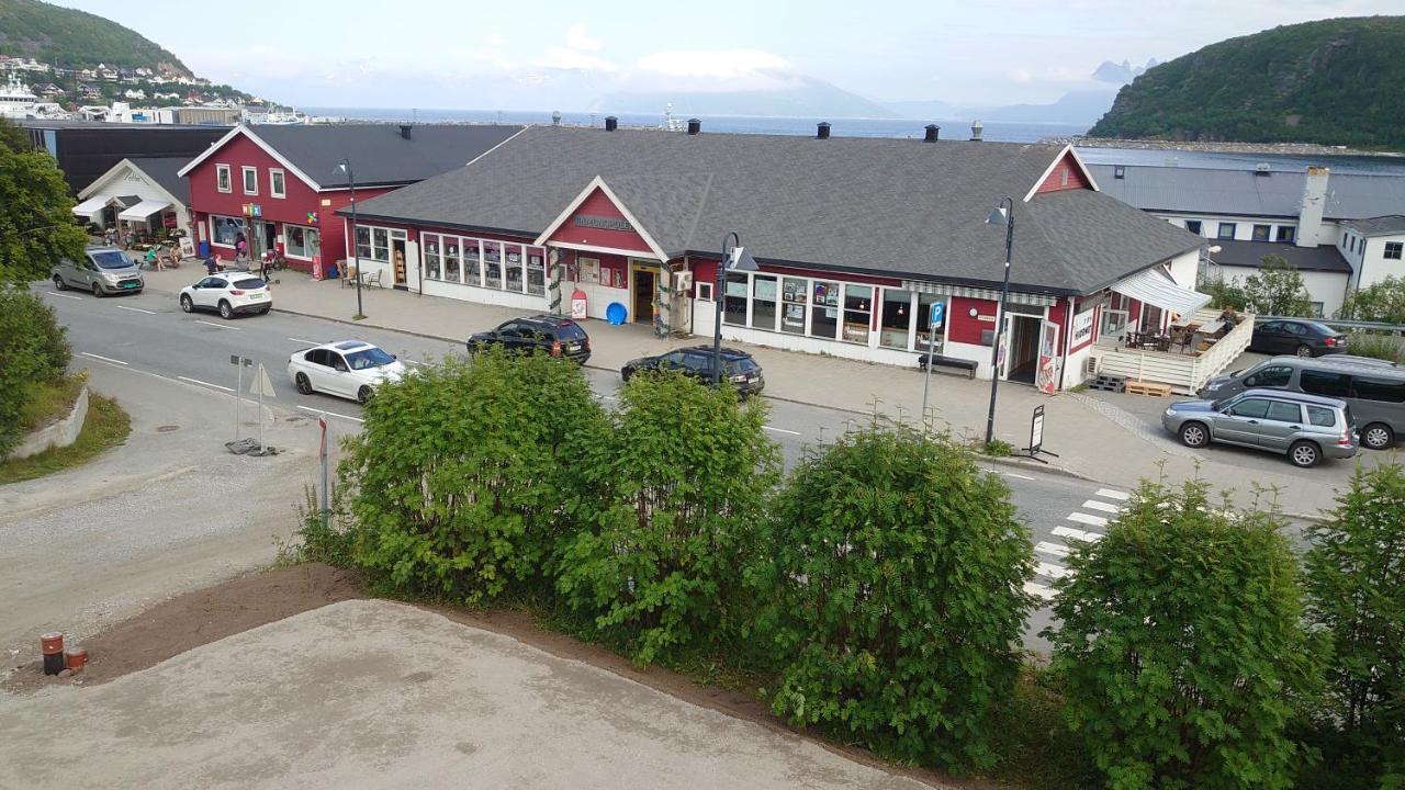 Pa Hjornet * Skjervoy